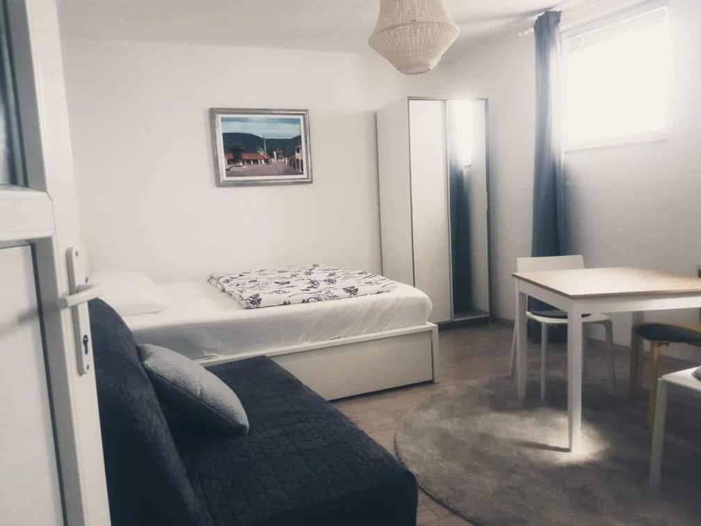 Studio Apartments Siesta Сараево Екстериор снимка